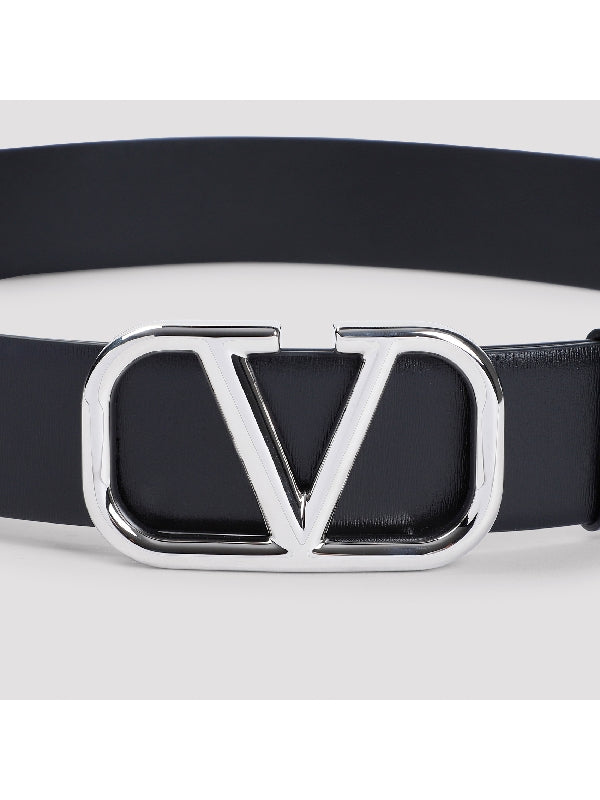 V Logo Buckle Leather Belt