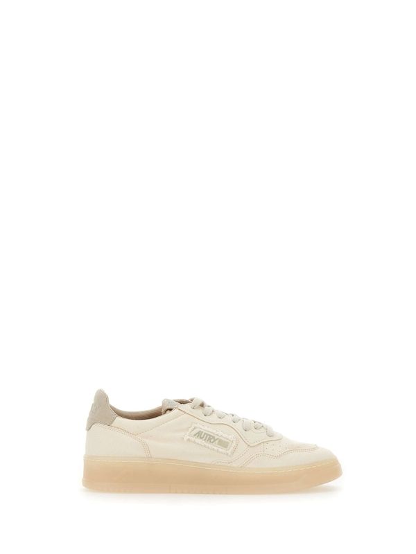 Medalist Lowtop Sneakers