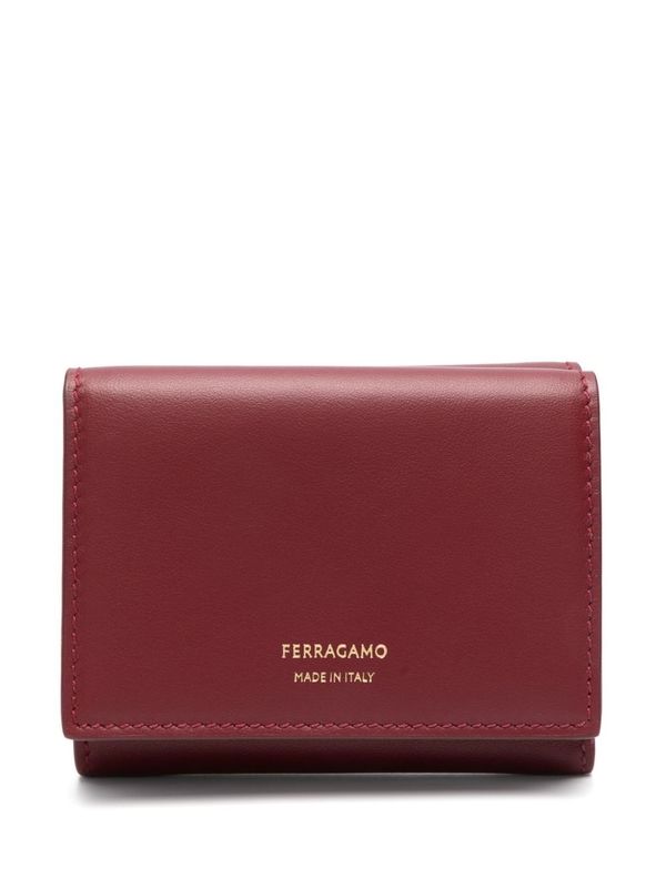 Logo Lettering
  Leather Wallet