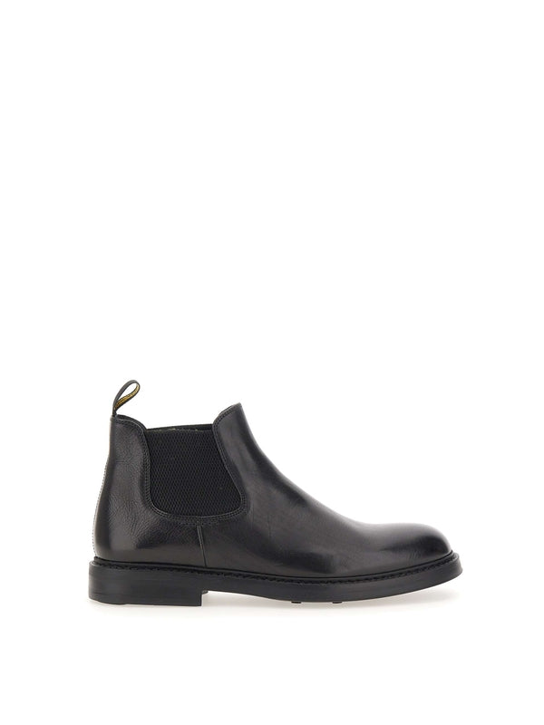 Doucal'S Black Chelsea Boots