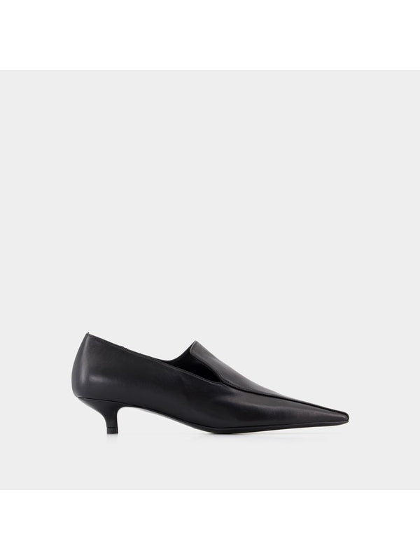 Point Toe Leather Loafer Boot Heel