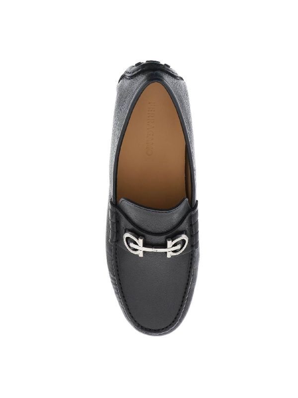 Gancini Embellished Leather Driving
  Shoes - Jente