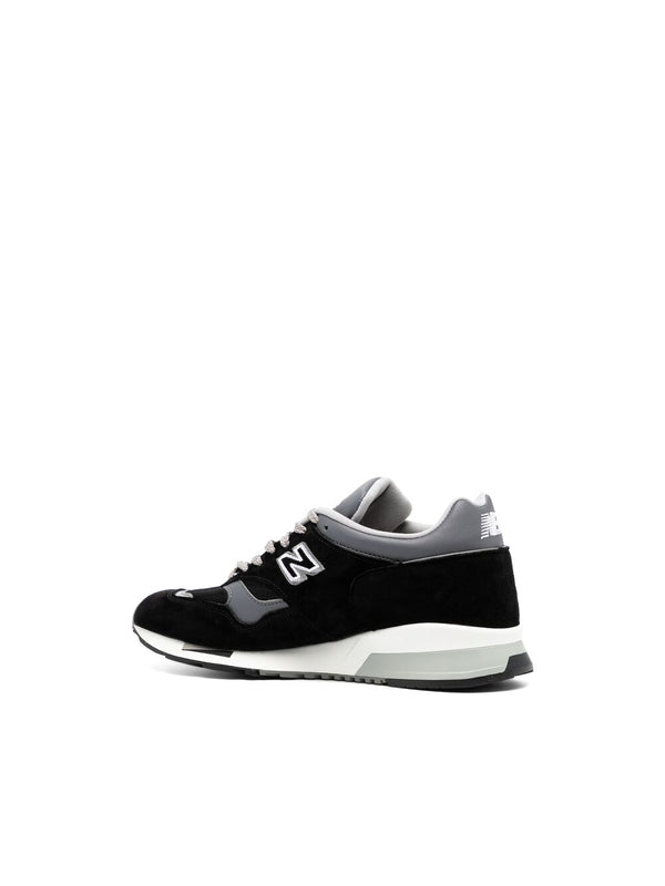 1500 Logo Low Top Sneakers