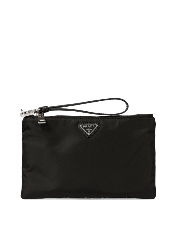 Triangle Logo
  Detail Lina Nylon Pouch