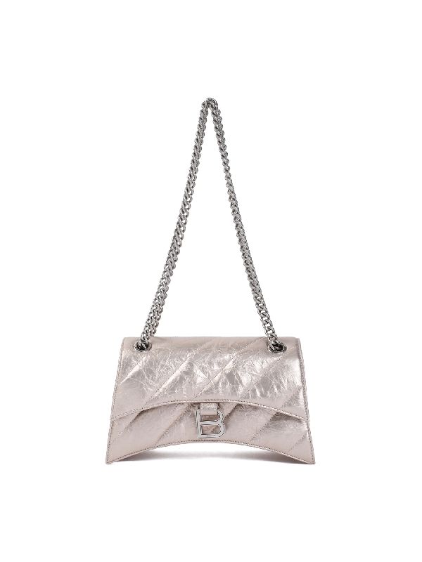 压皱绗缝皮革（小号）
斜挎包