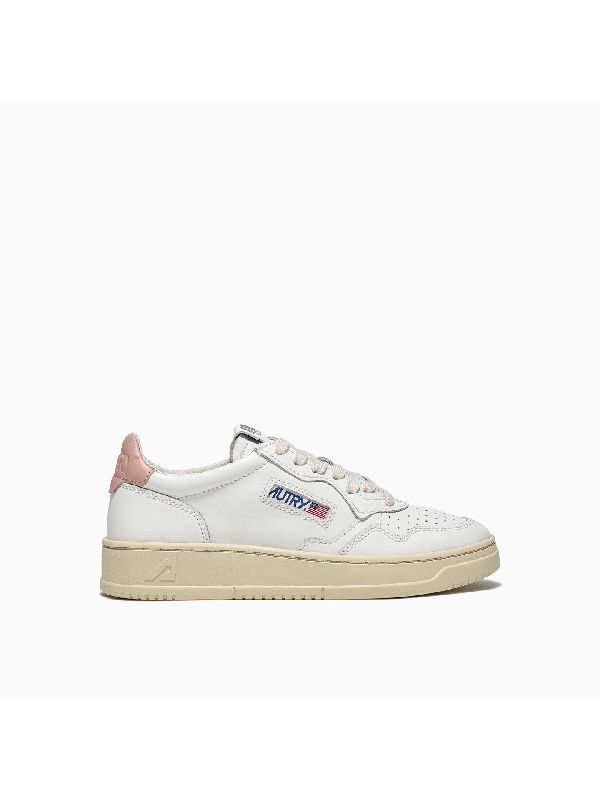 Medalist Low-Top Sneakers