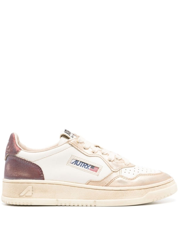 AVLW/MT04 Low Top Sneakers