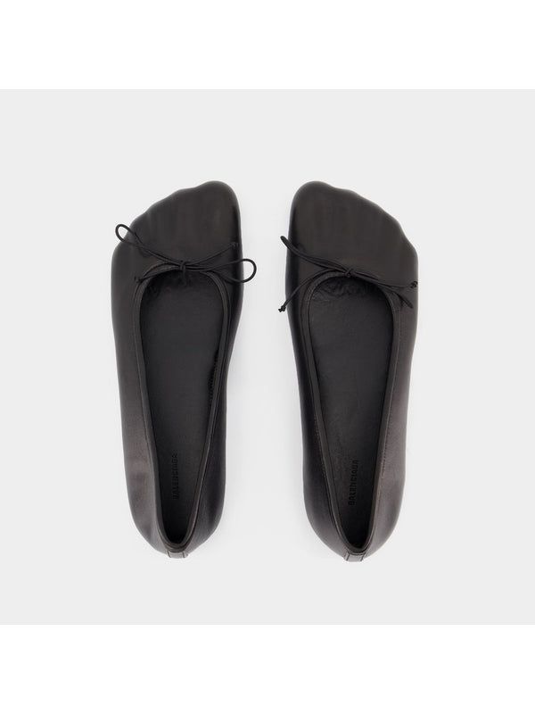 Anatomic Leather Flat Shoes