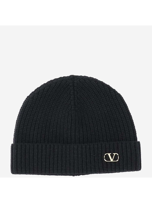 V Logo Accent Wool Beanie