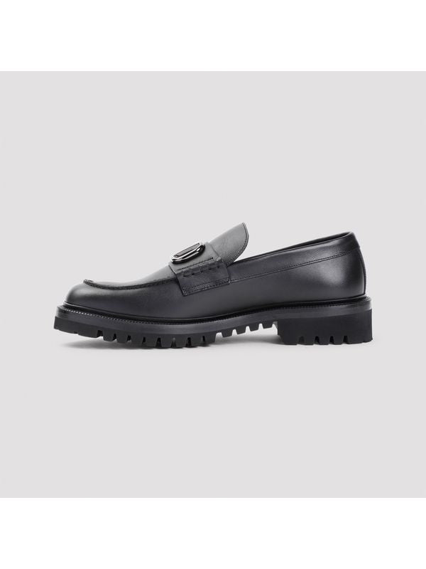 V Logo Leather Loafer