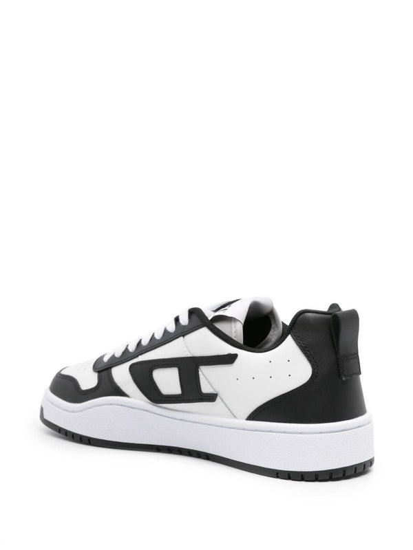 Ukiyo V2 Low Top Sneakers