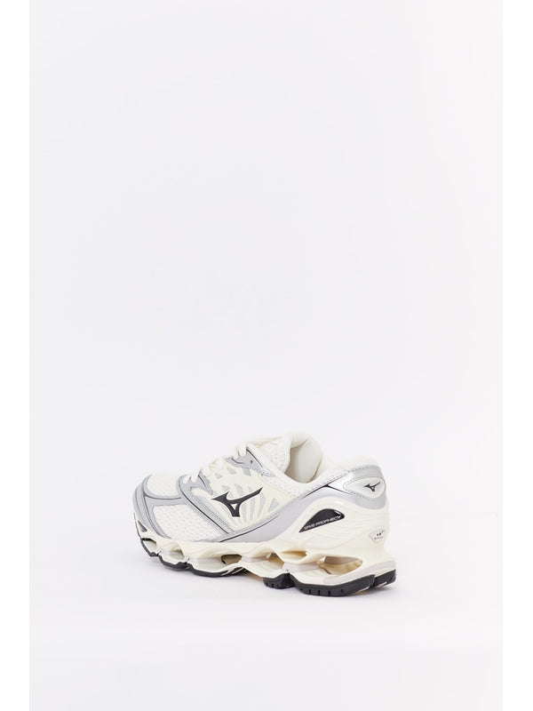 Mizuno White Low Top Sneakers