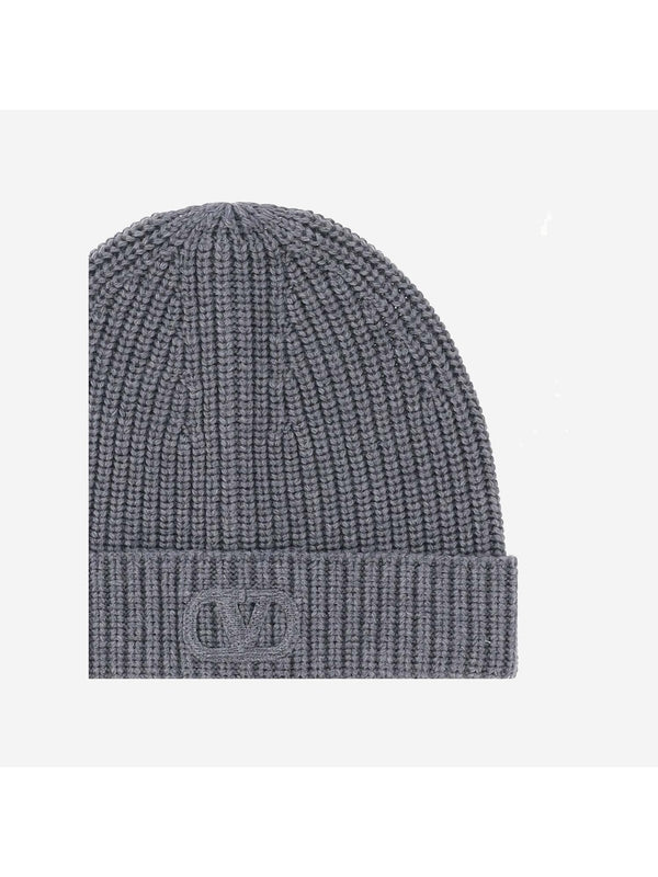 V Logo Embroidery Wool Beanie