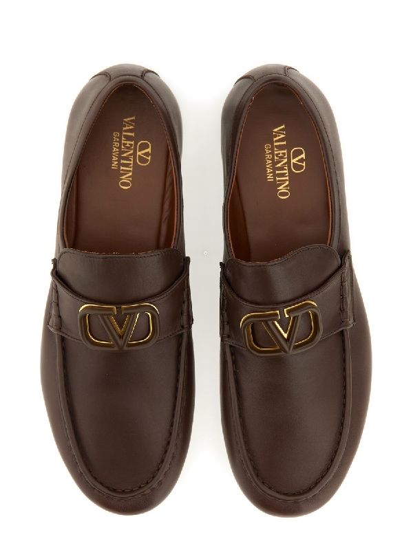 V Logo Detail Leather Loafers