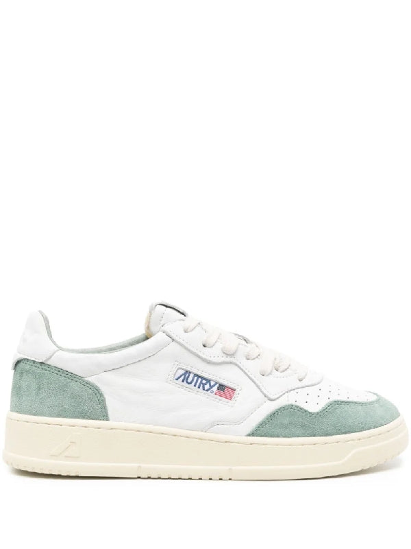 Medalist Lowtop Sneakers
