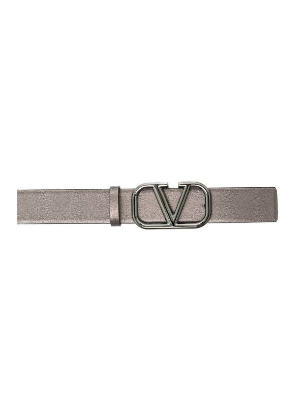 V logo leather belt