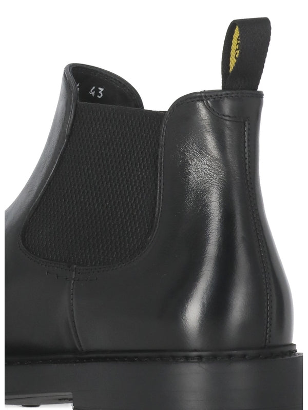 Doucal'S Black Chelsea Boots