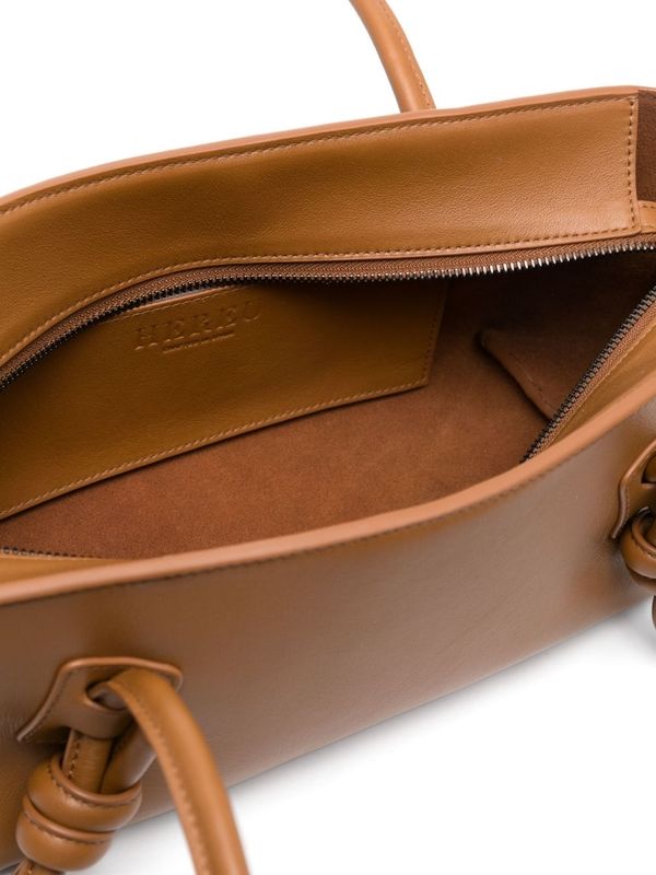 Fleca Knot
  Detail Leather Shoulder Bag