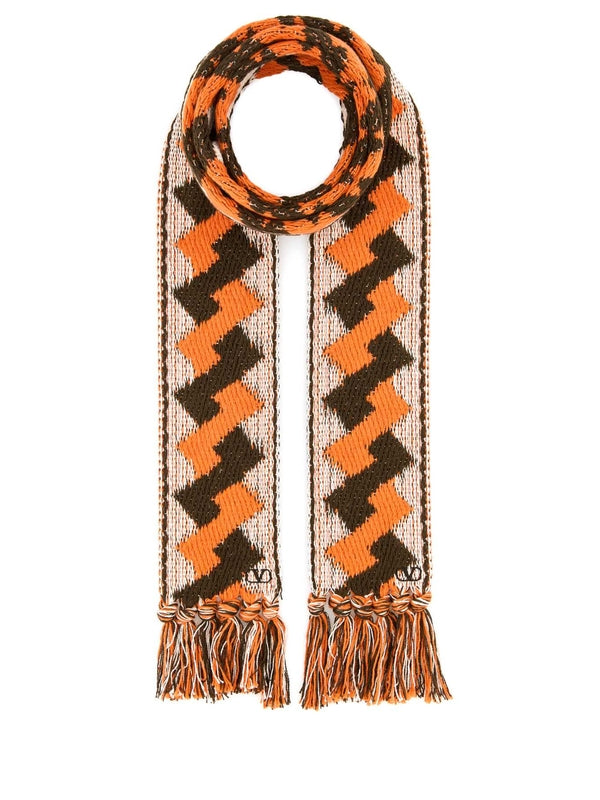 Logo Jacquard Pattern Fringe Cotton
  Muffler