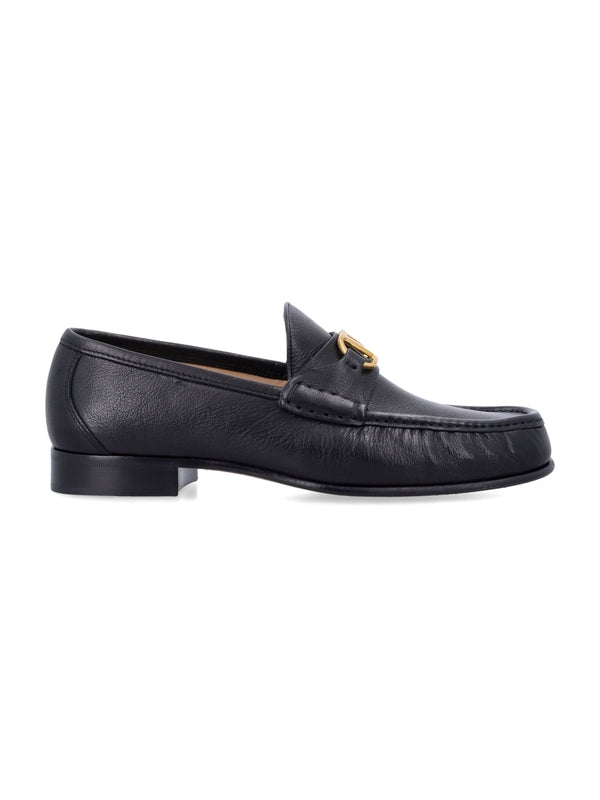 V Logo Signature Leather Loafers