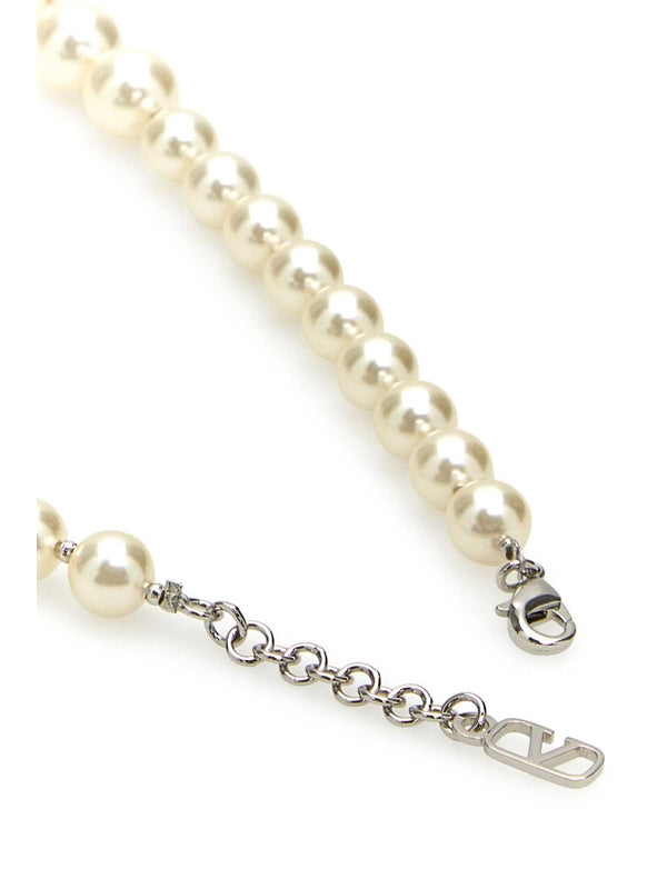 V Logo Pearl Chain Necklace