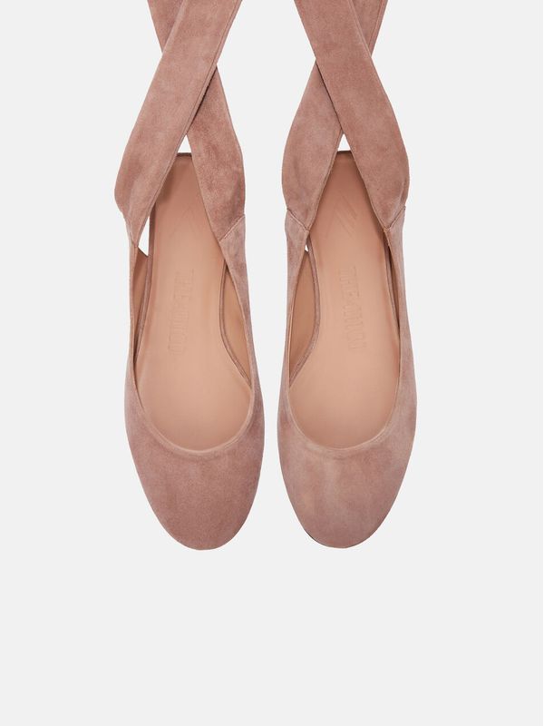 Cloe Leather Flat Shoes