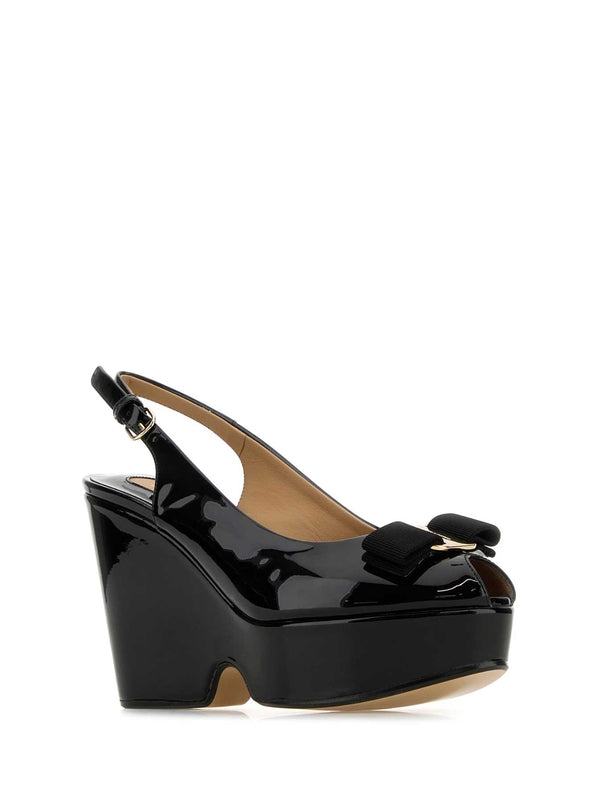 Vara Bow Leather Wedge Sandals