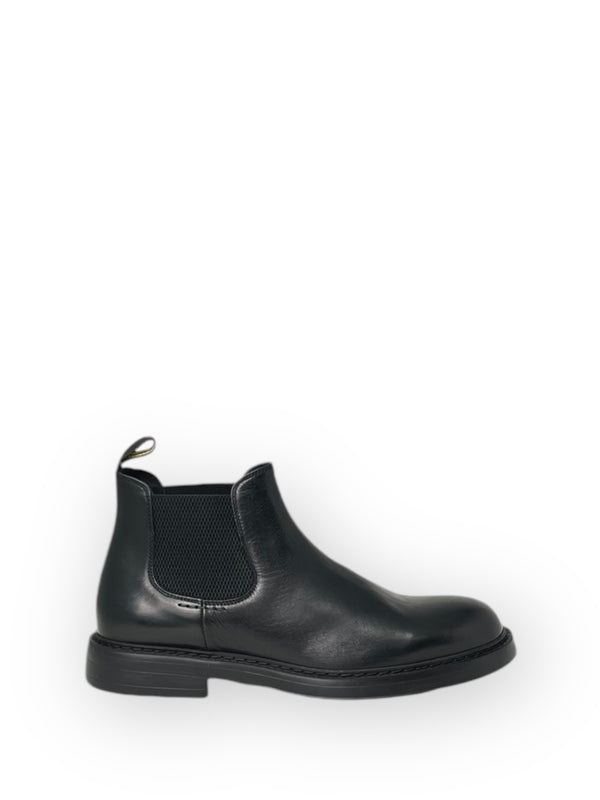 Black Leather Chelsea Boots