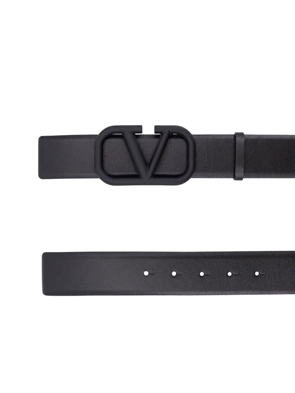 V Logo Leather Belt