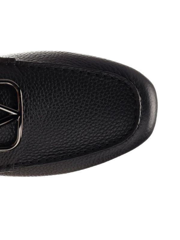 V Logo Leather Driving Shoes