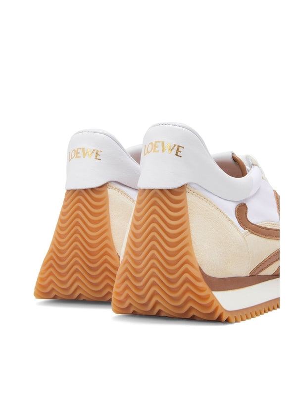 Flow runner sneakers