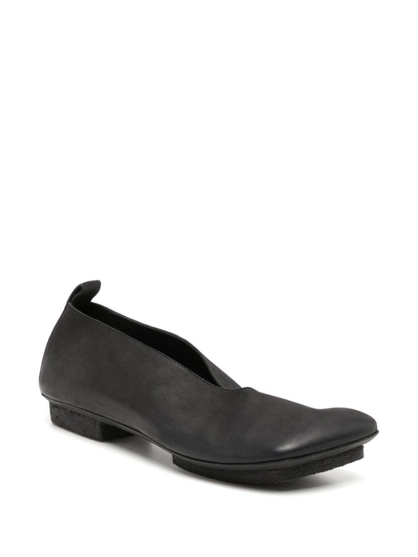 Asymmetric Toe Calfskin Flats