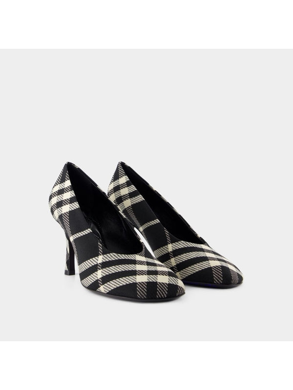 Baby Check Pattern Pumps
