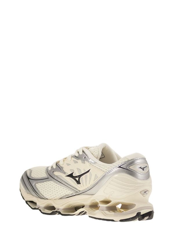 Mizuno Beige Low Top Sneakers