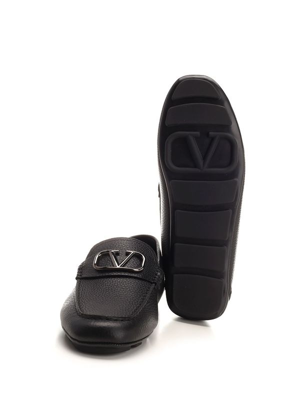 V Logo Leather Driving Shoes