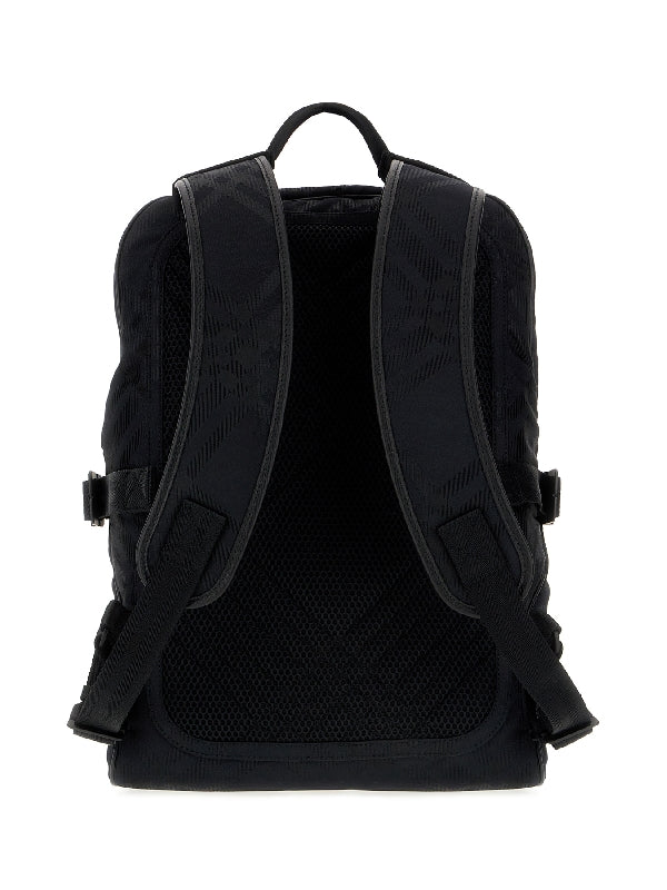 Check Jacquard Zipper Pocket
  Backpack