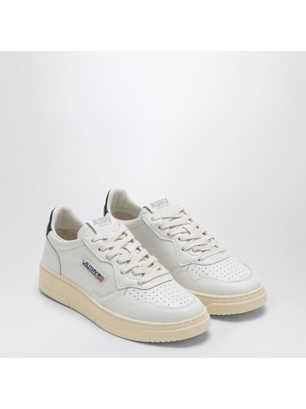 Medalist Low-Top Sneakers