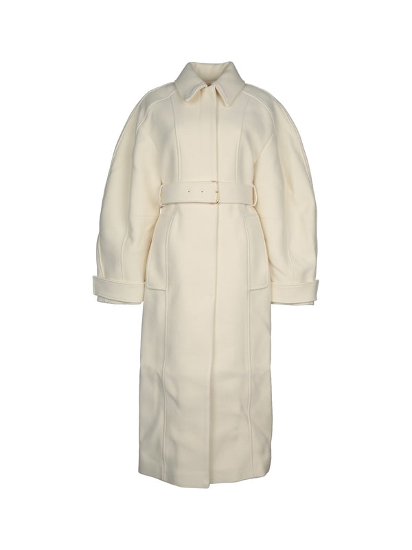 后背徽标贴片牛仔裤