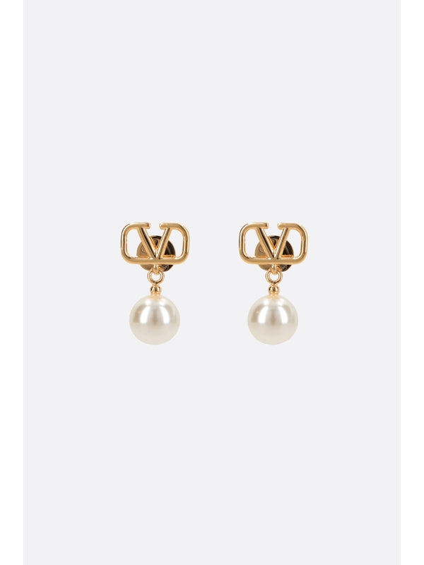 V Logo Pearl Decorated Earrings