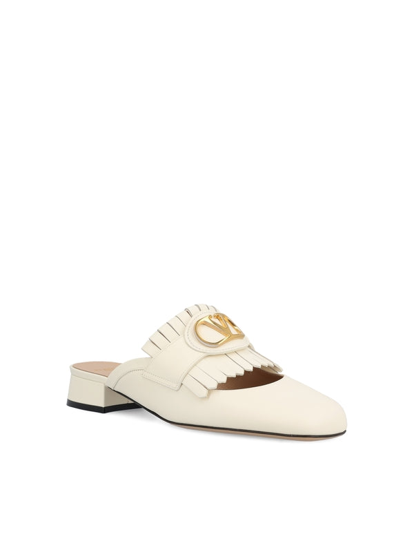 V Logo Fringe Leather Bluchers