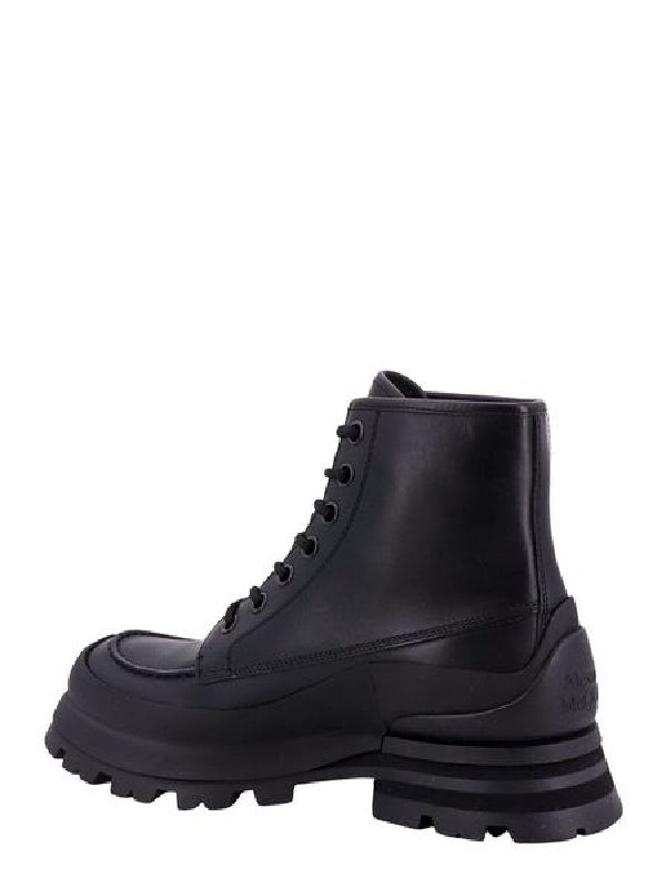 Wander Lace-up Leather Boots