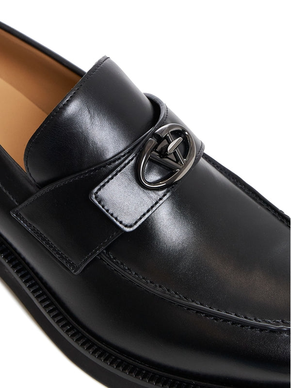 V Logo Detail Leather Loafers