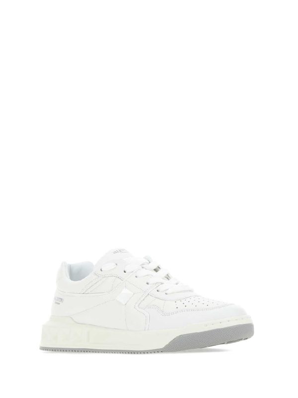 White Onestud Low-top Sneaker