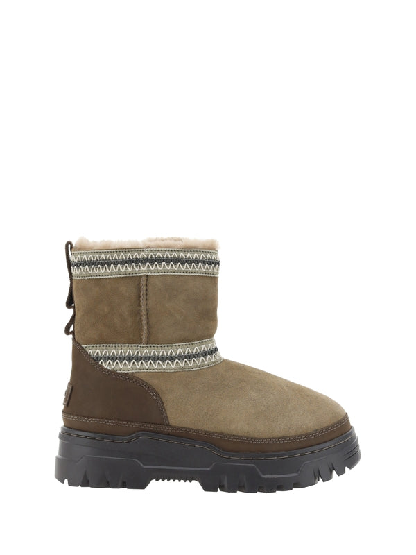 Trailgazer Mini Ugg Boots