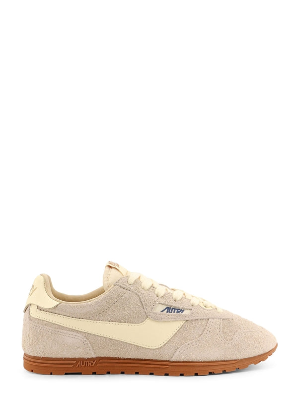 Windspin Low Top Sneakers