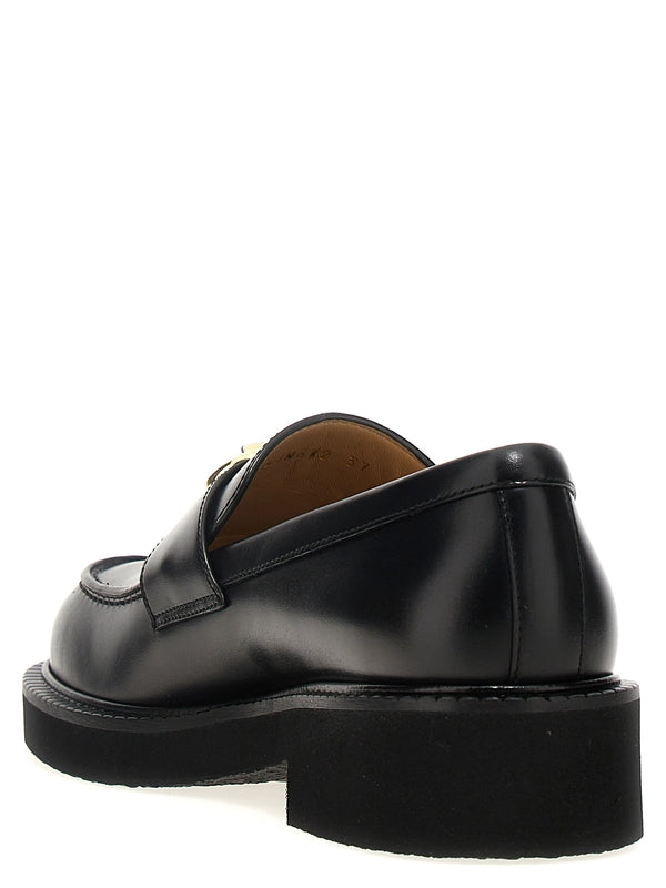 V Logo Detail Leather Loafer