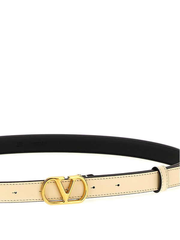 V Logo Buckle
  Leather Belt