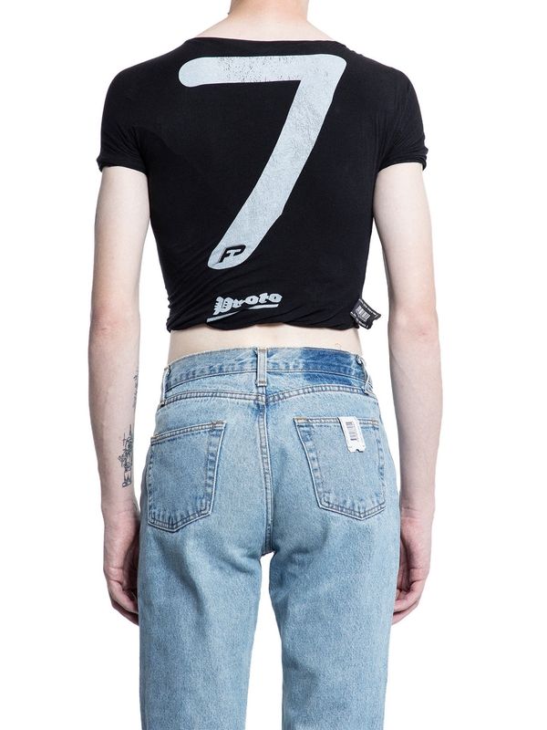 Graphic Printed Cropped T-shirt