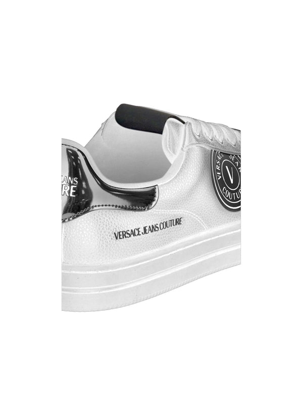 V Emblem Logo Low-Top Sneakers