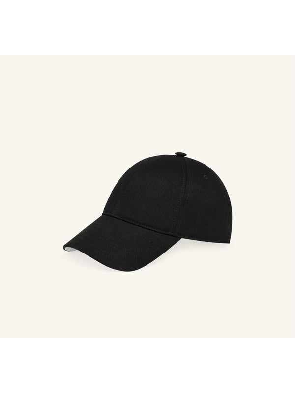 Courrèges Black Cap